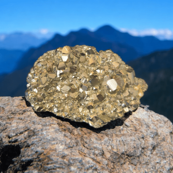 Pyrite Druse cristallisée 1KG Réf 4638